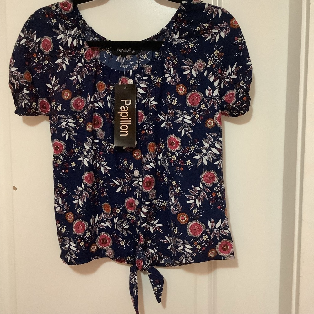 NEW WITH TAGS PAPILLON BLOUSE, NAVY FLORAL.